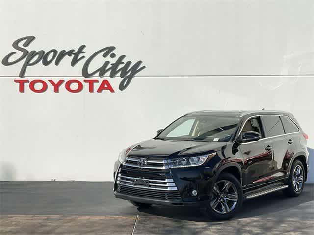 used 2019 Toyota Highlander car, priced at $32,879