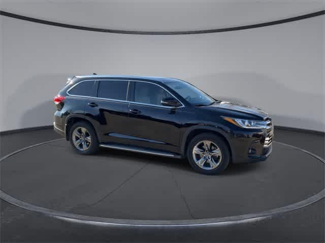 used 2019 Toyota Highlander car, priced at $32,879