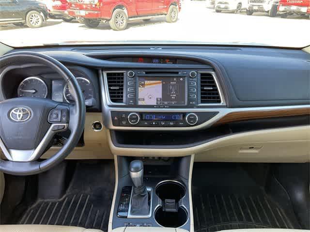 used 2019 Toyota Highlander car, priced at $32,879