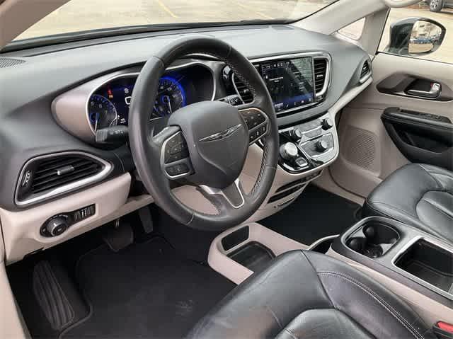 used 2022 Chrysler Pacifica car, priced at $18,861