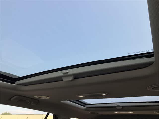 used 2023 GMC Acadia car, priced at $32,323