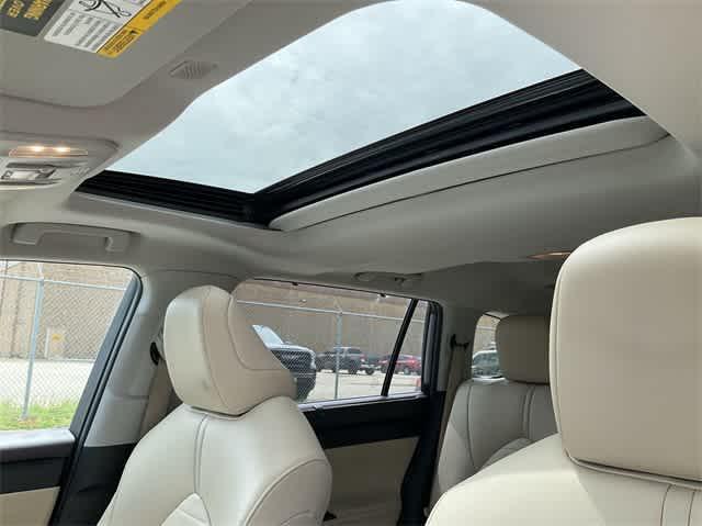 used 2020 Toyota Highlander car, priced at $28,456