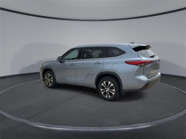 used 2020 Toyota Highlander car, priced at $28,456