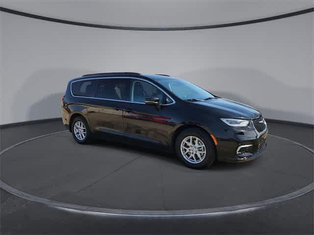 used 2022 Chrysler Pacifica car, priced at $18,837