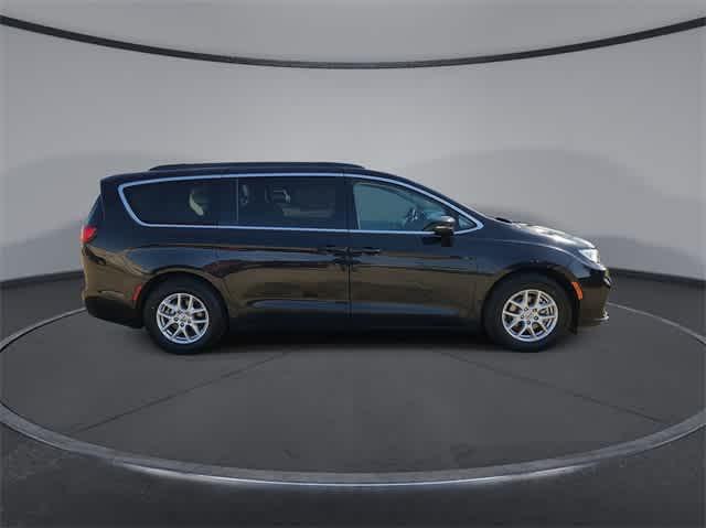 used 2022 Chrysler Pacifica car, priced at $18,837