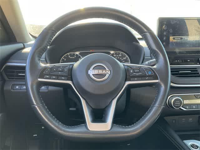 used 2023 Nissan Altima car, priced at $22,950