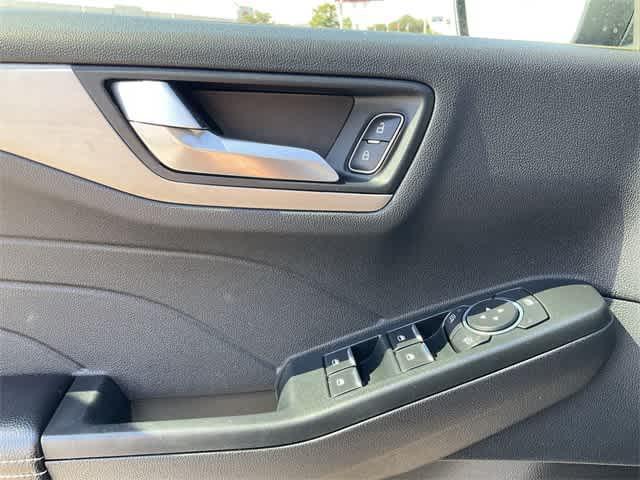 used 2022 Ford Escape car, priced at $21,521