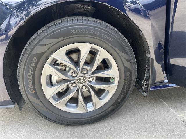 used 2022 Toyota Sienna car, priced at $30,252