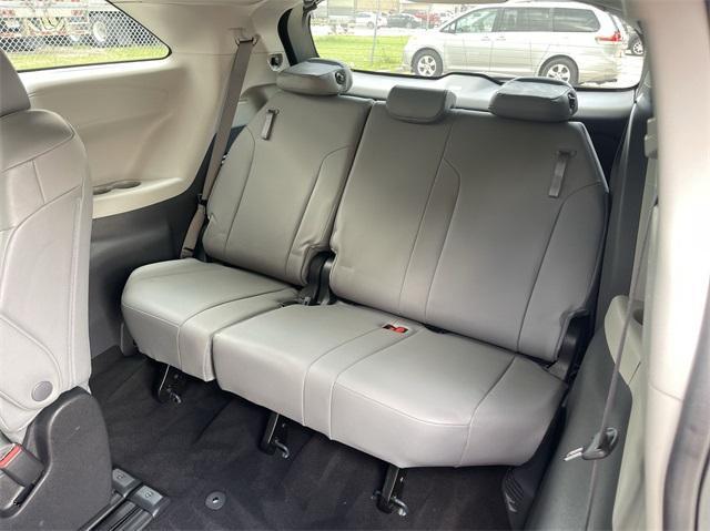 used 2022 Toyota Sienna car, priced at $30,252