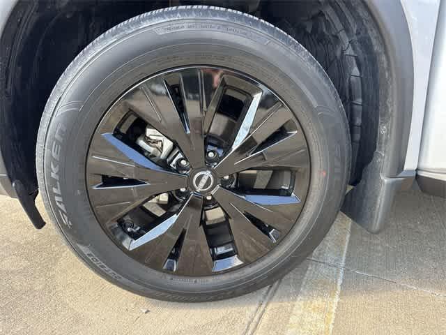 used 2023 Nissan Rogue car, priced at $22,954