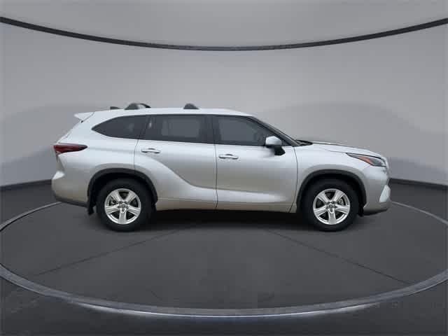used 2024 Toyota Highlander car, priced at $39,272