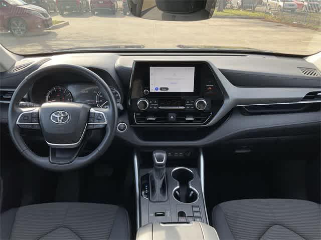 used 2024 Toyota Highlander car, priced at $41,479