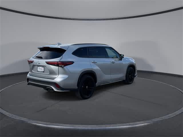 used 2024 Toyota Highlander car, priced at $38,935