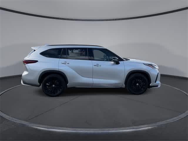 used 2024 Toyota Highlander car, priced at $38,935