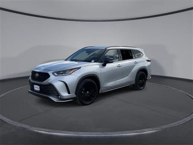 used 2024 Toyota Highlander car, priced at $38,935