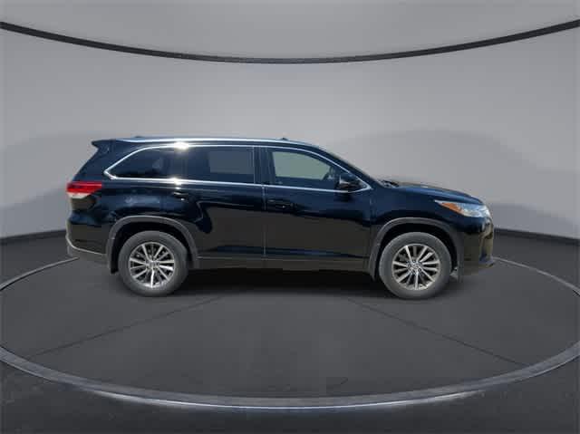 used 2018 Toyota Highlander car, priced at $20,662