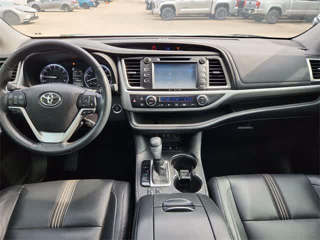 used 2017 Toyota Highlander car, priced at $22,264