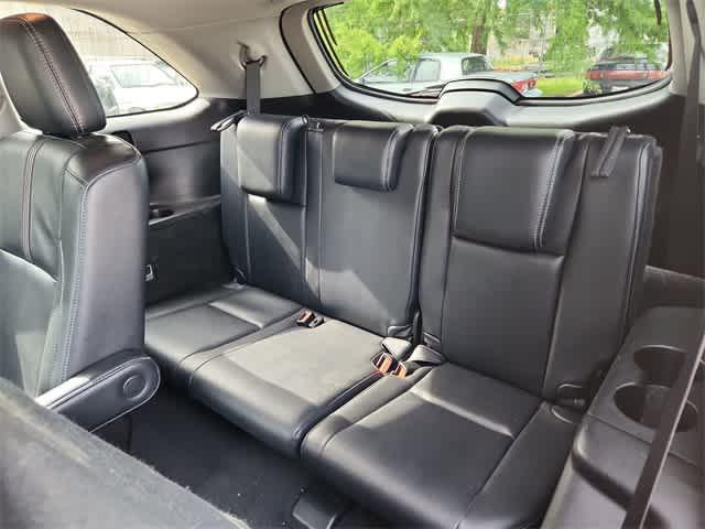 used 2017 Toyota Highlander car, priced at $22,264