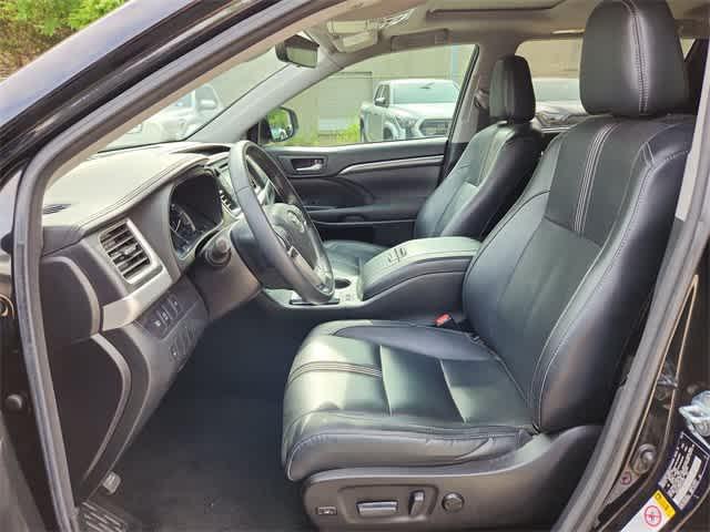 used 2017 Toyota Highlander car, priced at $22,264