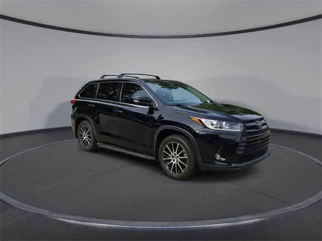 used 2017 Toyota Highlander car, priced at $22,264