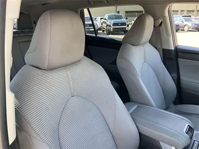 used 2021 Toyota Highlander car, priced at $25,670