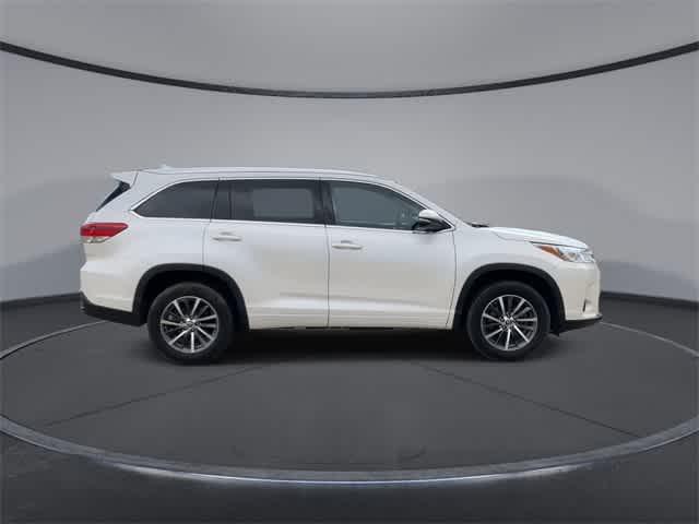 used 2018 Toyota Highlander car, priced at $19,977