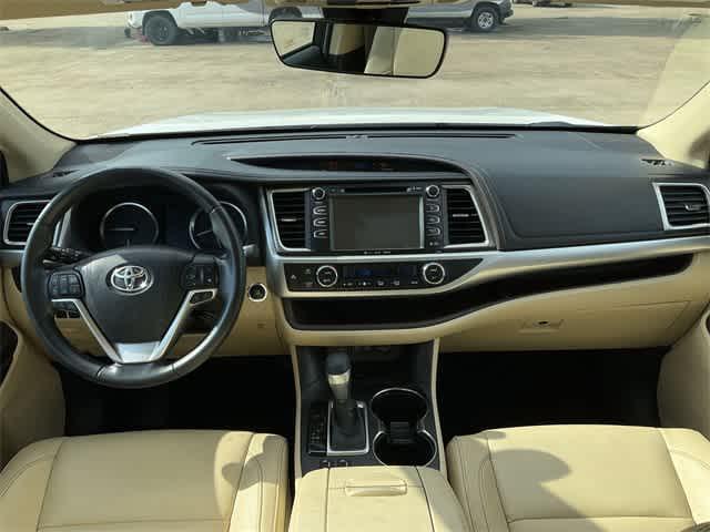 used 2018 Toyota Highlander car, priced at $19,977