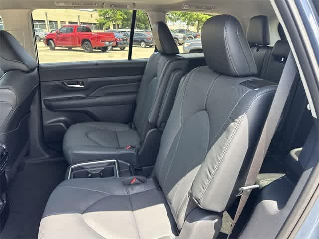 new 2025 Toyota Grand Highlander car, priced at $56,137