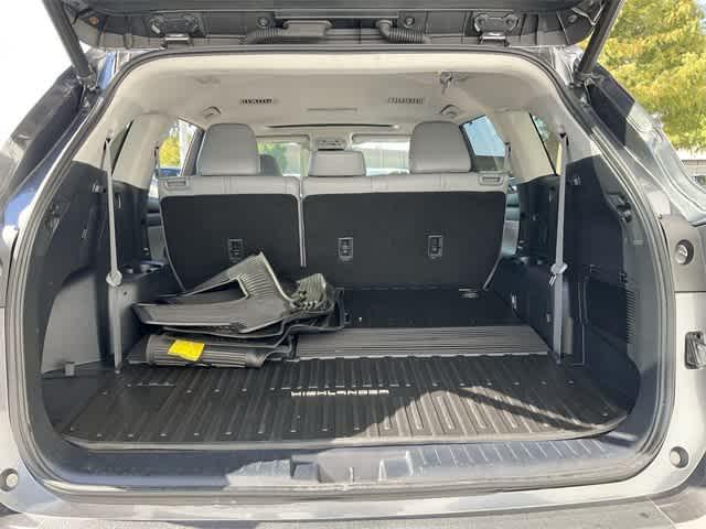used 2021 Toyota Highlander car, priced at $29,681