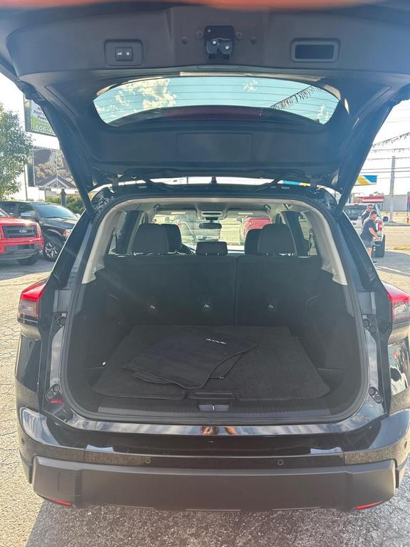 used 2024 Nissan Rogue car, priced at $25,950