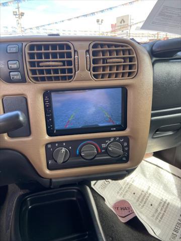 used 2003 GMC Sonoma car, priced at $7,995