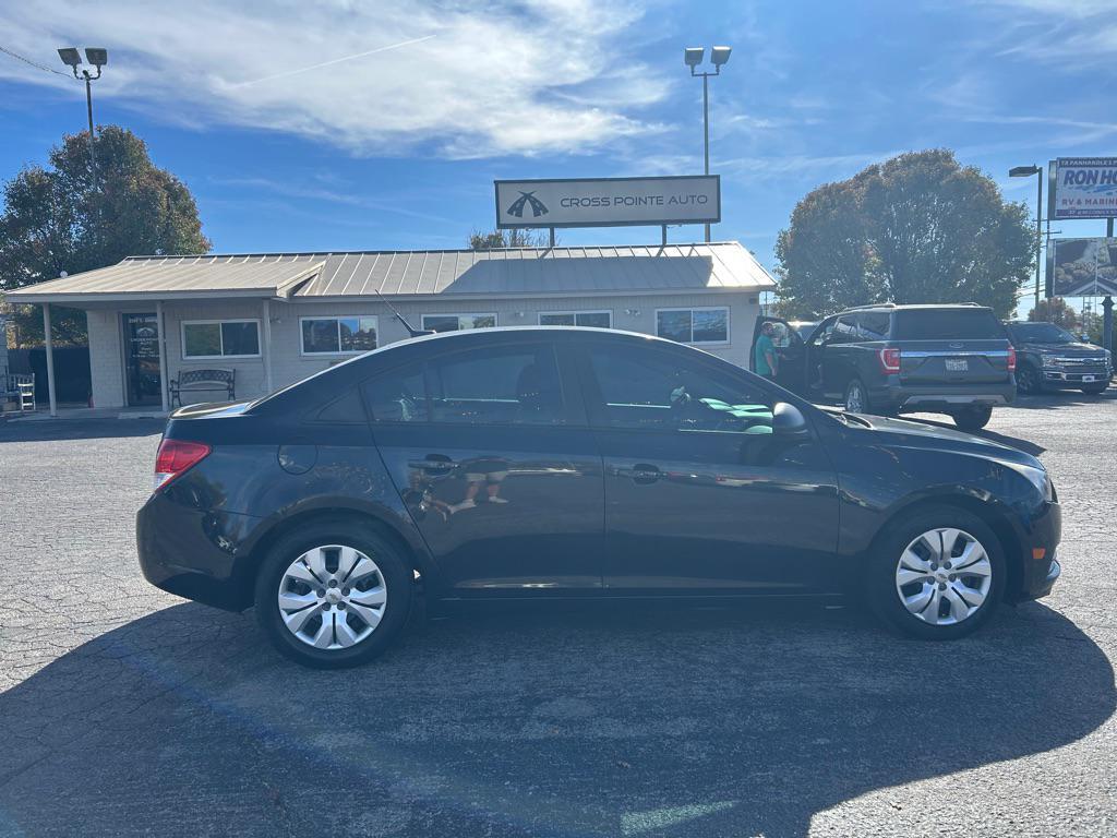used 2014 Chevrolet Cruze car, priced at $7,995