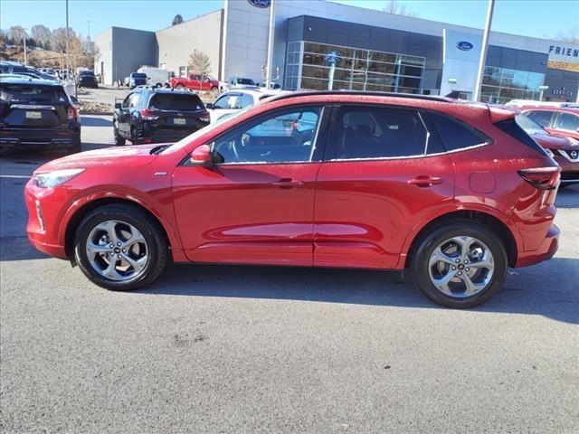 used 2023 Ford Escape car, priced at $27,928