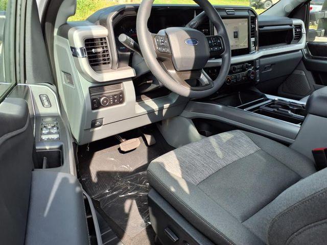 new 2025 Ford F-250 car, priced at $74,758