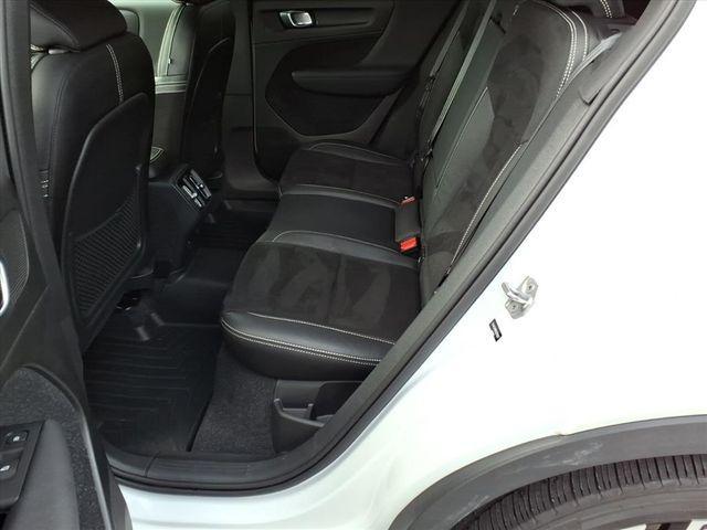 used 2019 Volvo XC40 car, priced at $21,538