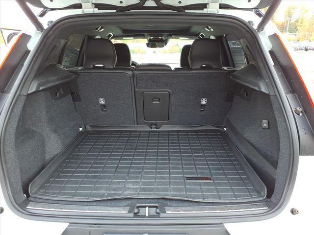 used 2019 Volvo XC40 car, priced at $21,538