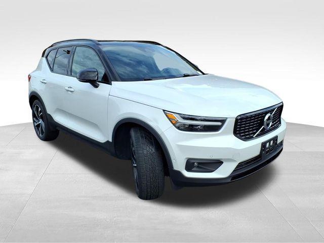 used 2019 Volvo XC40 car, priced at $21,538
