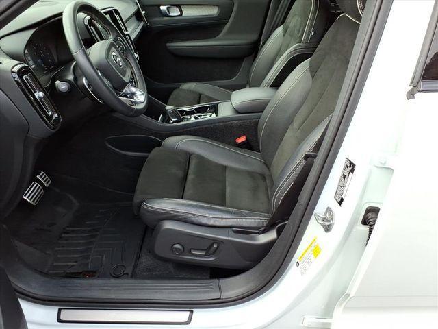 used 2019 Volvo XC40 car, priced at $21,538