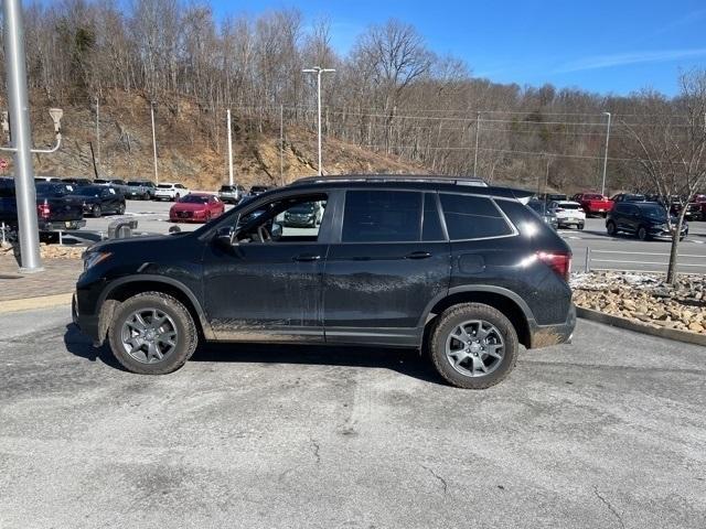 used 2025 Honda Passport car, priced at $43,998