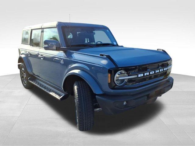 new 2025 Ford Bronco car, priced at $53,332