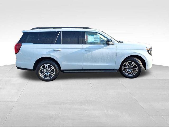 new 2025 Ford Expedition car, priced at $69,731