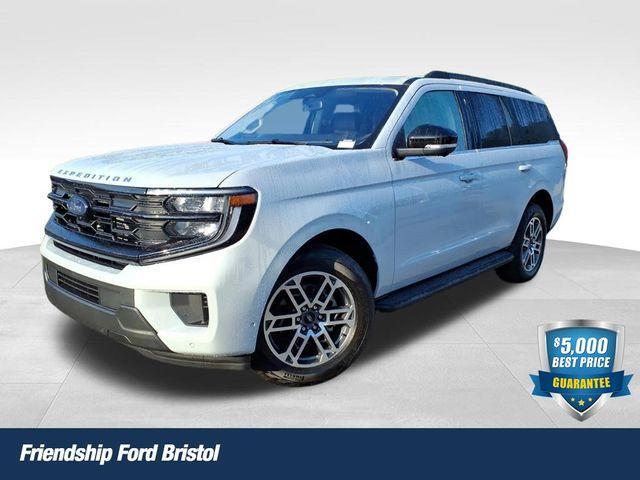 new 2025 Ford Expedition car, priced at $69,731