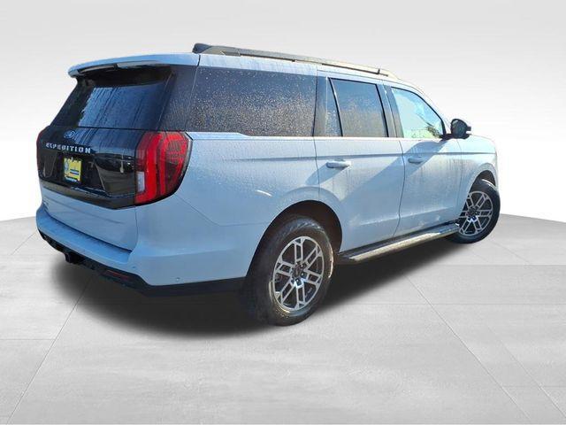 new 2025 Ford Expedition car, priced at $69,731