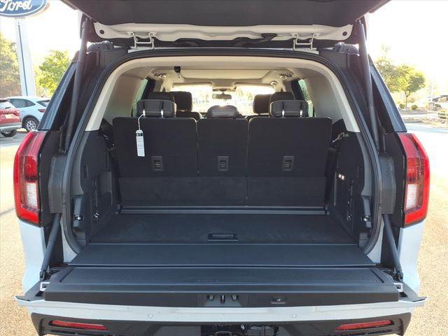new 2025 Ford Expedition car, priced at $69,731