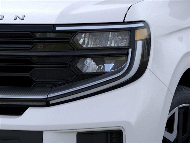 new 2025 Ford Expedition car, priced at $91,150