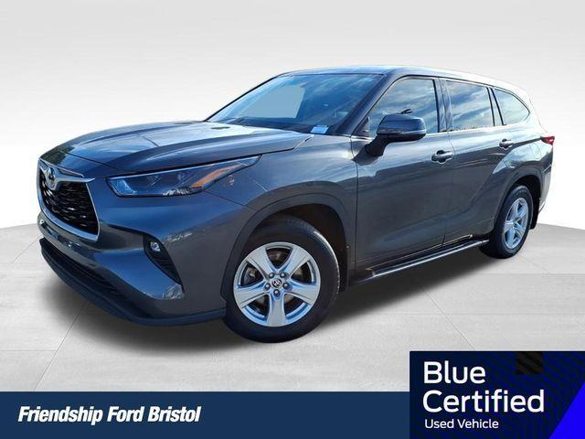 used 2022 Toyota Highlander car, priced at $27,948