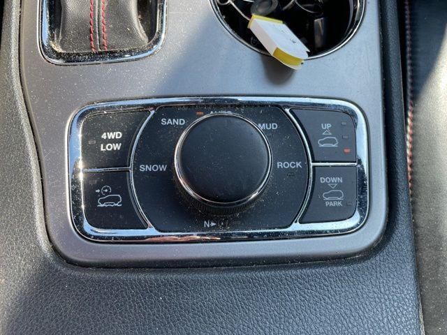 used 2020 Jeep Grand Cherokee car, priced at $23,998