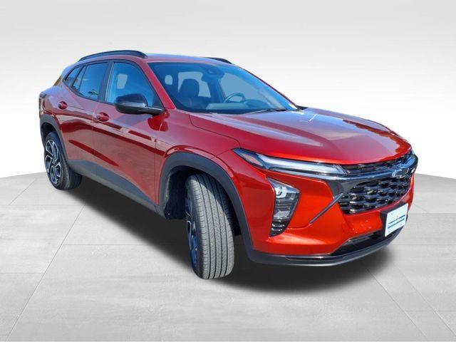 used 2024 Chevrolet Trax car, priced at $23,548