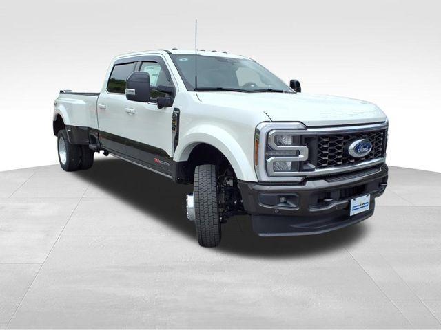 new 2025 Ford F-450 car, priced at $101,140