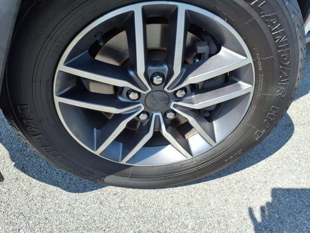 used 2021 Jeep Grand Cherokee car, priced at $25,938